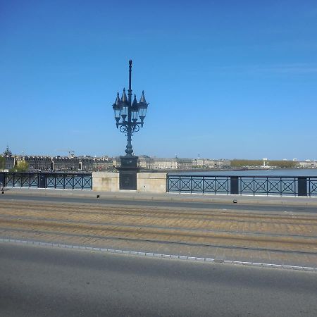Beautiful Old Property In Bordeaux Center Exterior photo